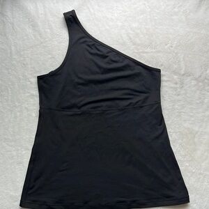 Lululemon one shoulder workout top